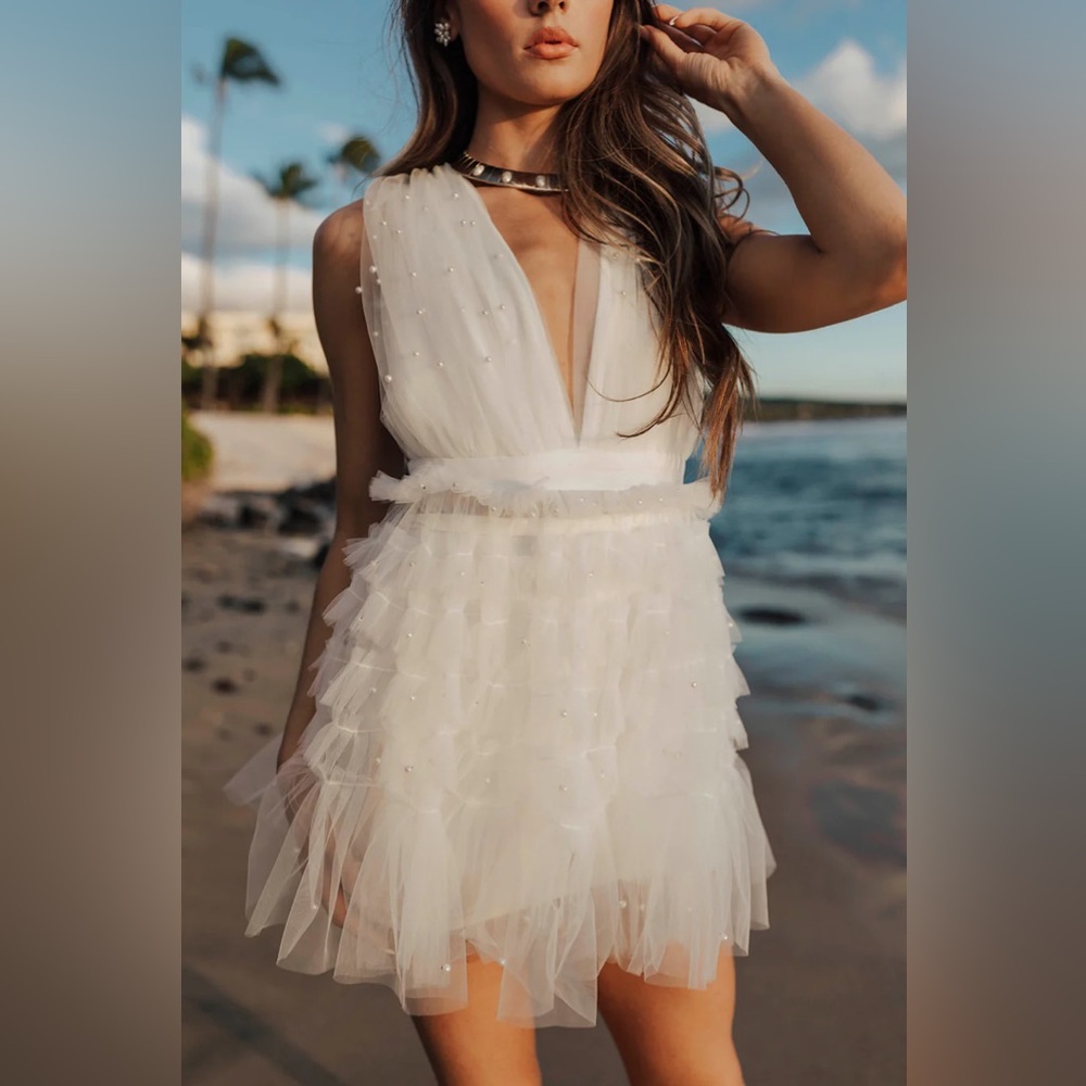 UNTAMED PETALS BY AMANDA JUDGE White Mini Dress